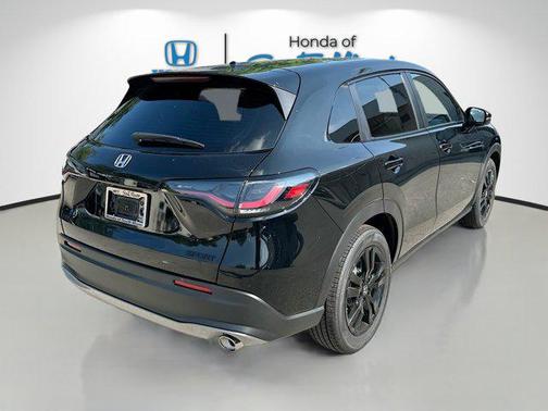 2026 Honda HR-V 2WD Sport