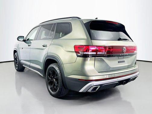 2024 Volkswagen Atlas 2.0T SE w/Technology 4MOTION