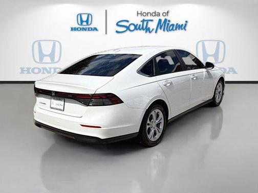 Platinum White Pearl 2024 Honda Accord LX 1.5T