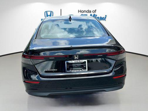 2025 Honda Accord LX 1.5T