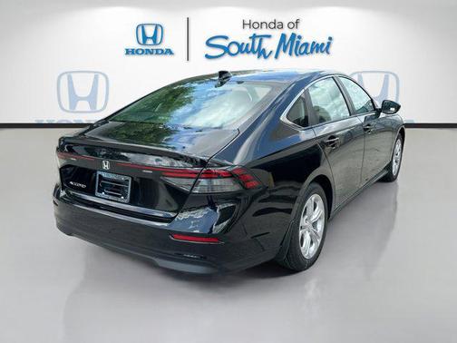 2025 Honda Accord LX 1.5T