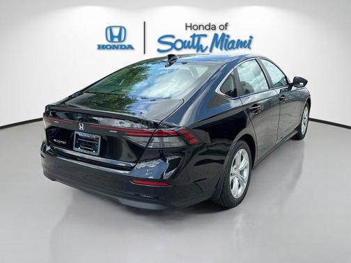 2025 Honda Accord LX 1.5T