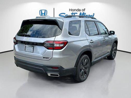 2025 Honda Pilot Sport