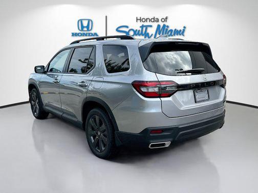 2025 Honda Pilot Sport