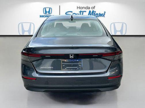 2025 Honda Accord LX 1.5T