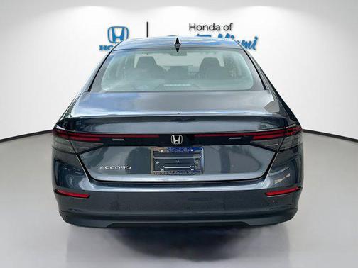 2025 Honda Accord LX 1.5T