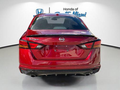 2024 Nissan Altima SR FWD