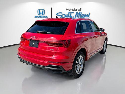 2023 Audi Q3 Premium 45 TFSI S line quattro Tiptronic