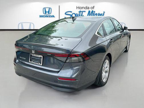 2025 Honda Accord LX 1.5T