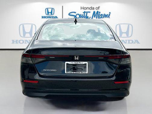 2025 Honda Accord LX 1.5T