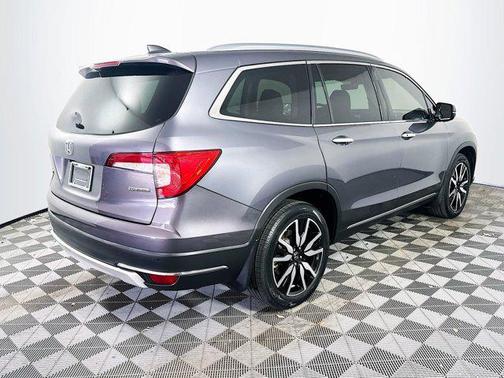 2021 Honda Pilot Touring 8-Passenger