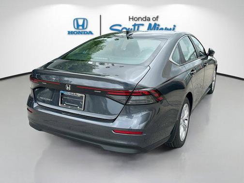 2025 Honda Accord LX 1.5T
