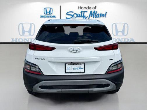 2023 Hyundai KONA SE