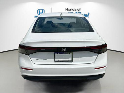 2025 Honda Accord LX 1.5T