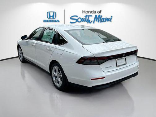 2025 Honda Accord LX 1.5T