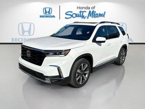 2023 Honda Pilot AWD Elite