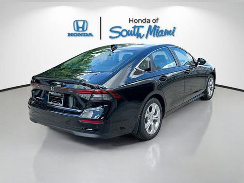 2025 Honda Accord LX 1.5T