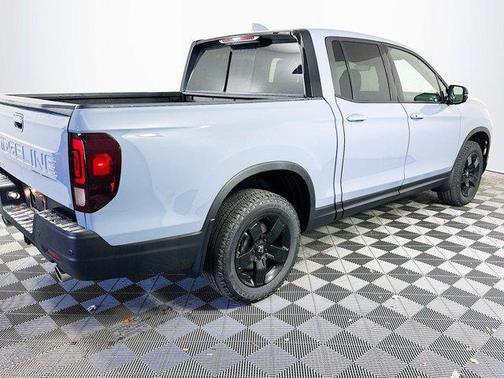 2025 Honda Ridgeline Black