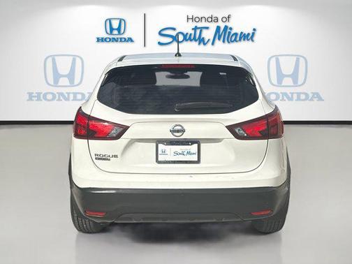 2017 Nissan Rogue Sport S