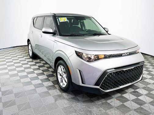 2024 Kia Soul LX