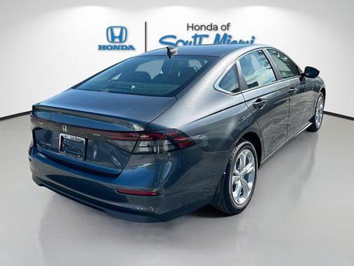 2025 Honda Accord LX 1.5T