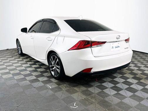 2018 Lexus IS 300 Base