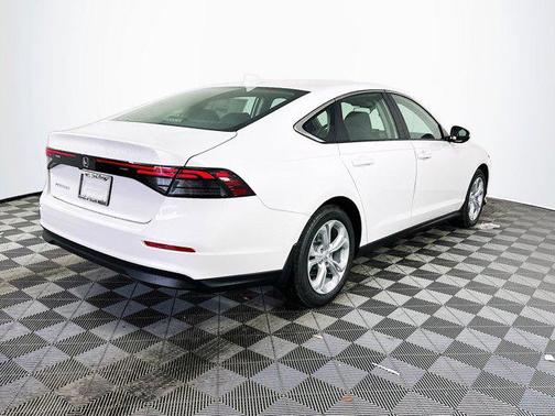 2025 Honda Accord LX 1.5T