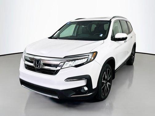 2022 Honda Pilot Touring 8-Passenger