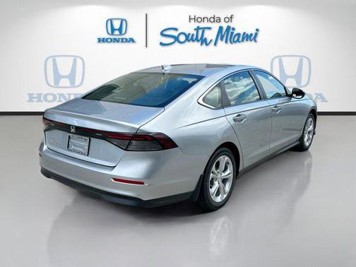 2025 Honda Accord LX 1.5T