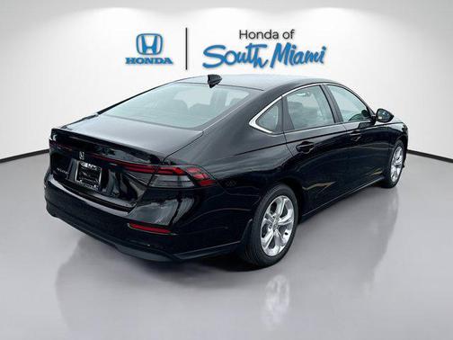 2025 Honda Accord LX 1.5T
