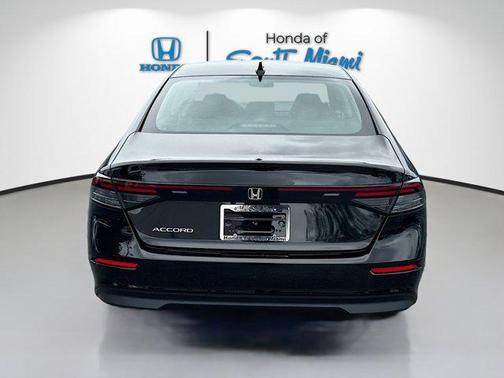 2025 Honda Accord LX 1.5T
