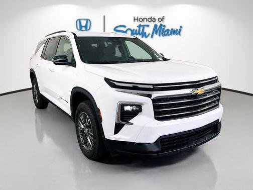 2024 Chevrolet Traverse LT