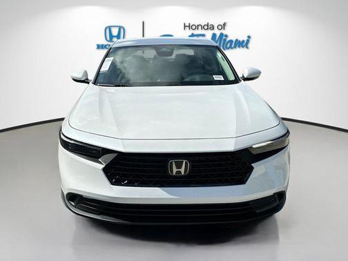 2025 Honda Accord LX 1.5T