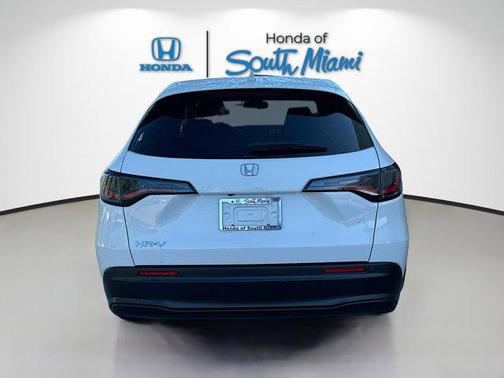 2026 Honda HR-V LX