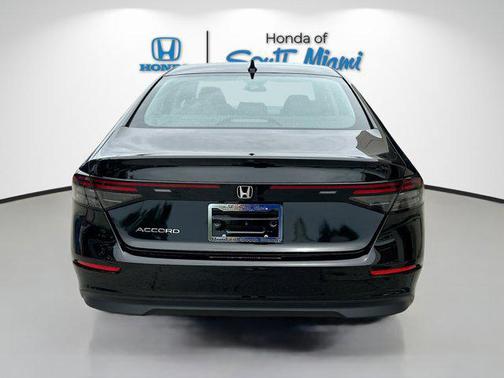2025 Honda Accord LX 1.5T