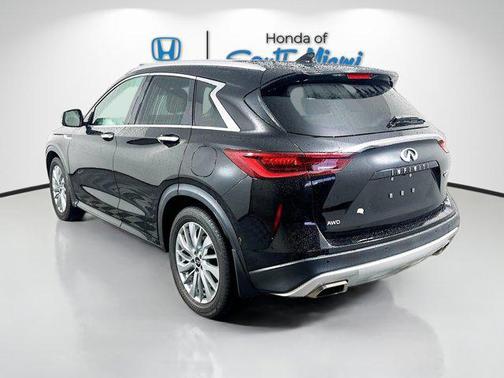 2023 INFINITI QX50 LUXE AWD