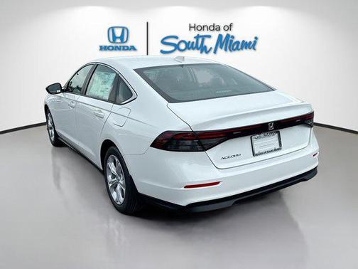 2025 Honda Accord LX 1.5T