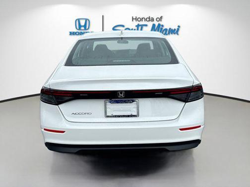 2025 Honda Accord LX 1.5T