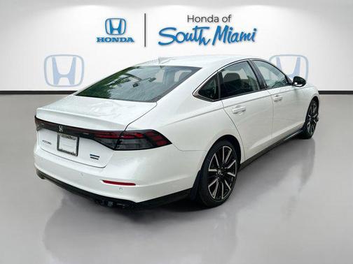 2025 Honda Accord Hybrid Touring