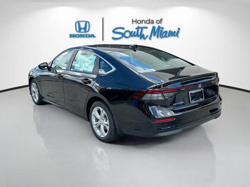 2025 Honda Accord LX 1.5T