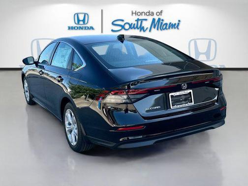 2025 Honda Accord LX 1.5T