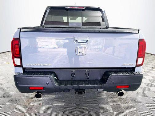 2022 Honda Ridgeline Black