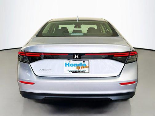 2025 Honda Accord LX 1.5T