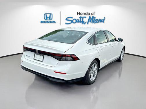 2025 Honda Accord LX 1.5T