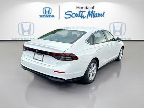2025 Honda Accord LX 1.5T