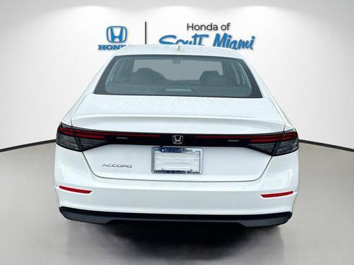 2025 Honda Accord LX 1.5T