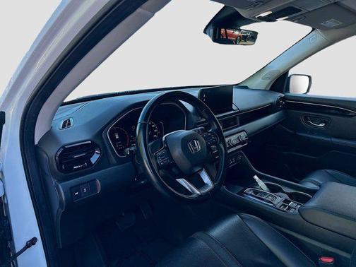 2024 Honda Pilot Touring 8-Passenger