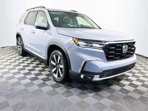 2025 Honda Pilot Touring 8-Passenger