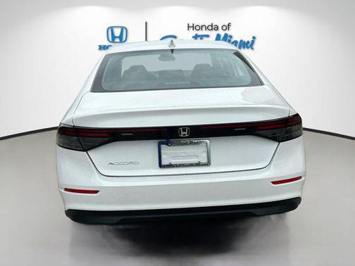 2025 Honda Accord LX 1.5T
