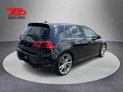 2017 Volkswagen Golf R 2.0T DSG